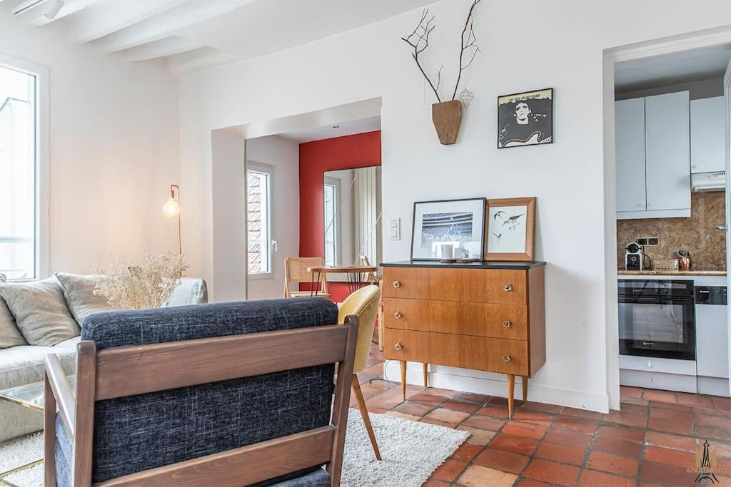Montmartre, Patio! Sacre-coeur! Stylish Duplex!