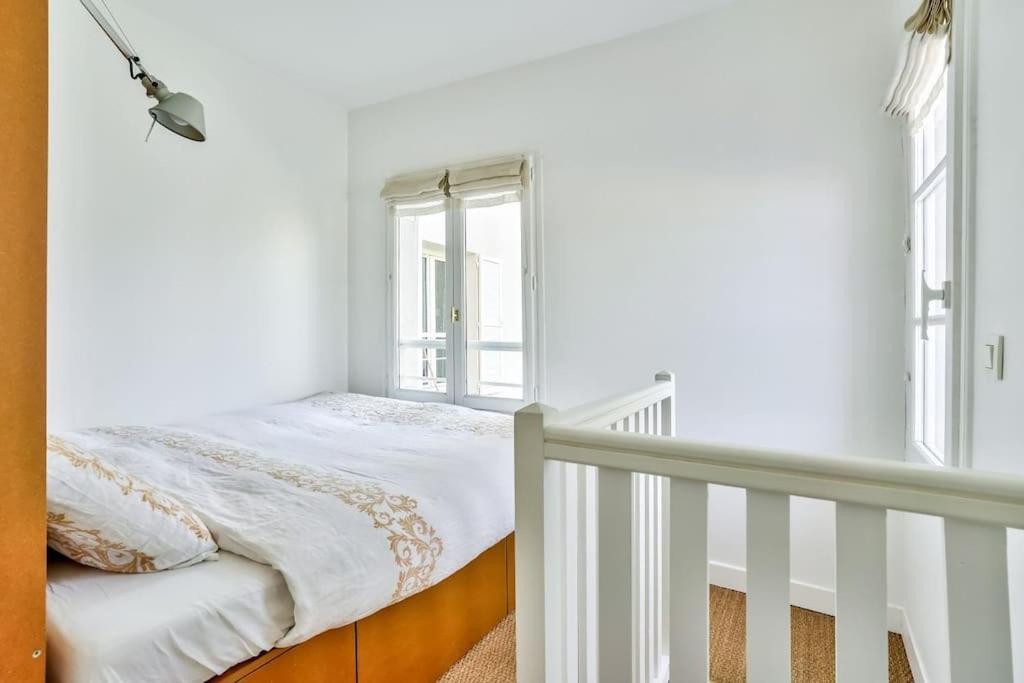 Montmartre, Patio! Sacre-coeur! Stylish Duplex! Apartment