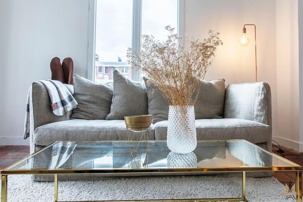 Apartment Montmartre, Patio! Sacre-coeur! Stylish Duplex!