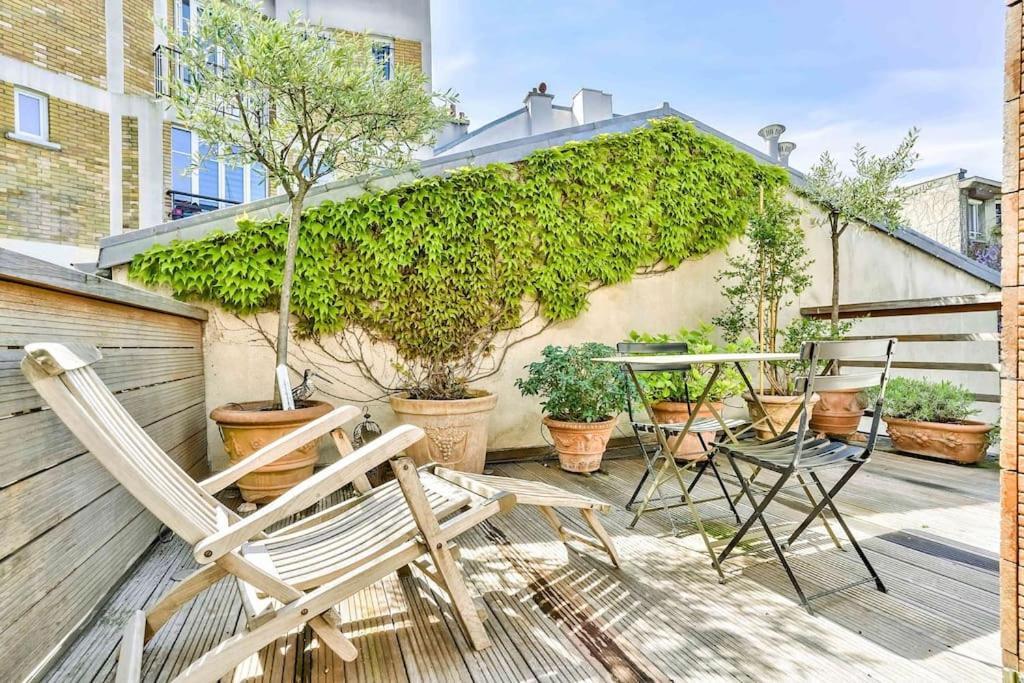 Montmartre, Patio! Sacre-coeur! Stylish Duplex!
